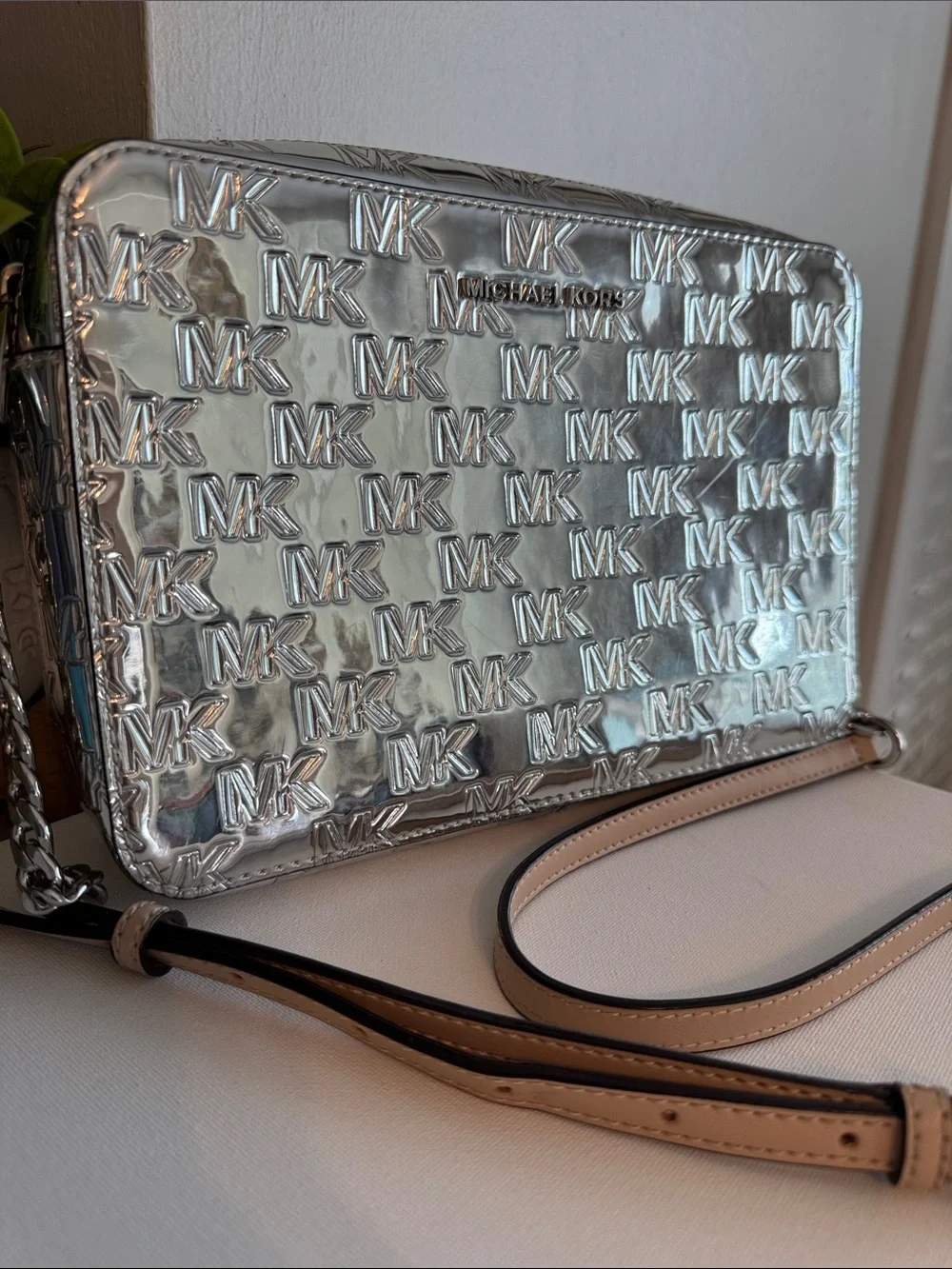 Michael Kors Jet Set Camera Bag